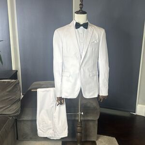 Men’s White 2 piece Formal Suit Slim Fit Notch Lapel Size 40 Jacket 36 Pants NWT